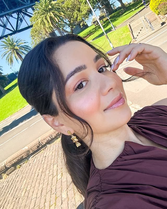 sara tendulkar hot lips face closeups