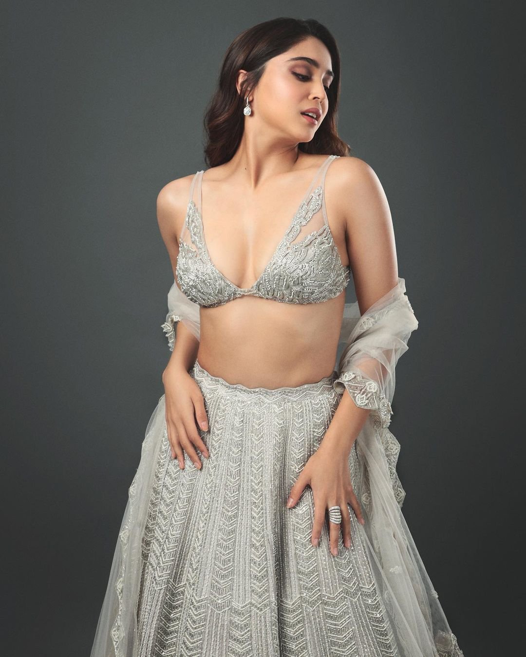 sharvari wagh hot lehenga