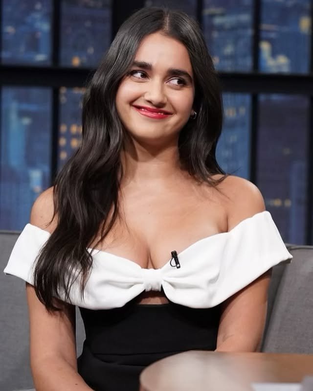 geraldine viswanathan hot boobs​ cleavage